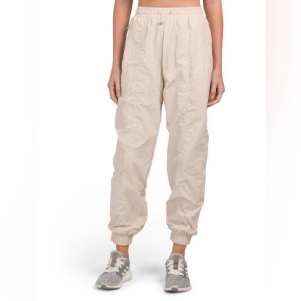 Wilo The Label Parachute Pants Joggers In‎ Clay Beige Women’s Small
